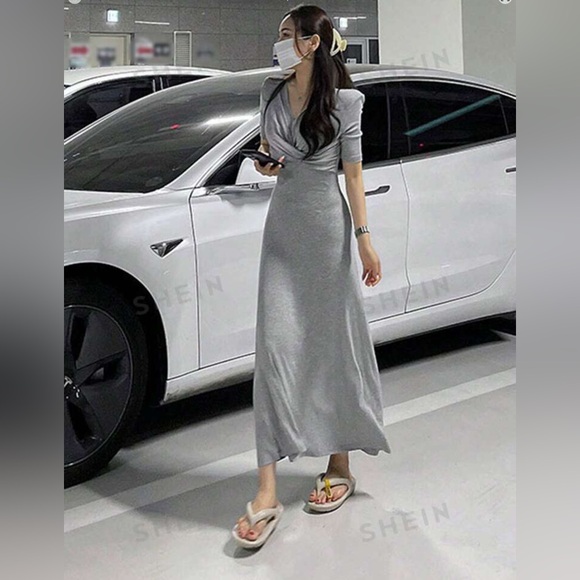 DAZY Gray Ribbed Knit Twist Detail Maxi Dress size Medium - Picture 5 of 13